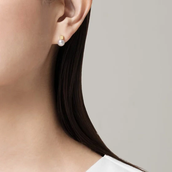 Mikimoto 18k Yellow Gold Akoyawhite Pearl Earrings - Image 2