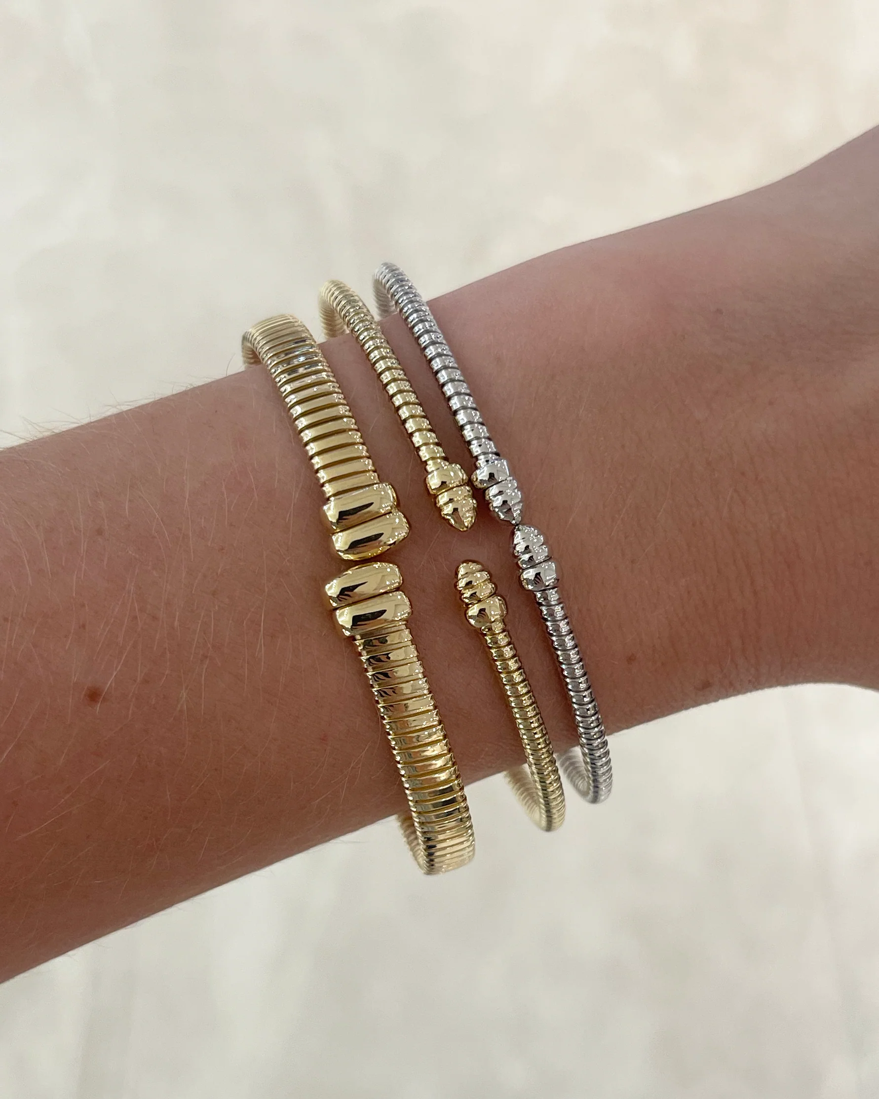Brown & Co. 14k Yellow Gold Flexible Fluted Bangle - Image 2