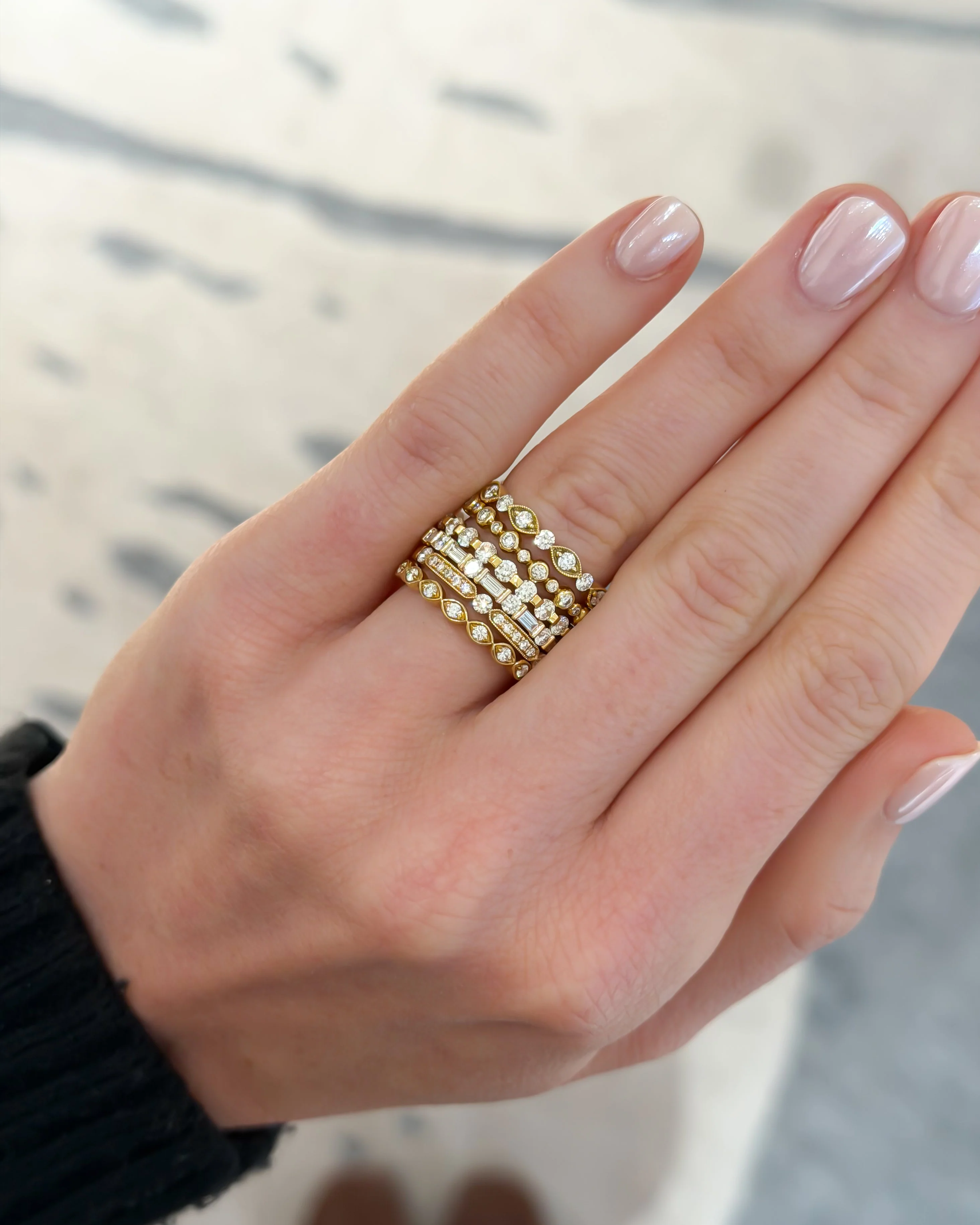 Illusion Marquise and Round Diamond Band, 0.30ctw - Image 2