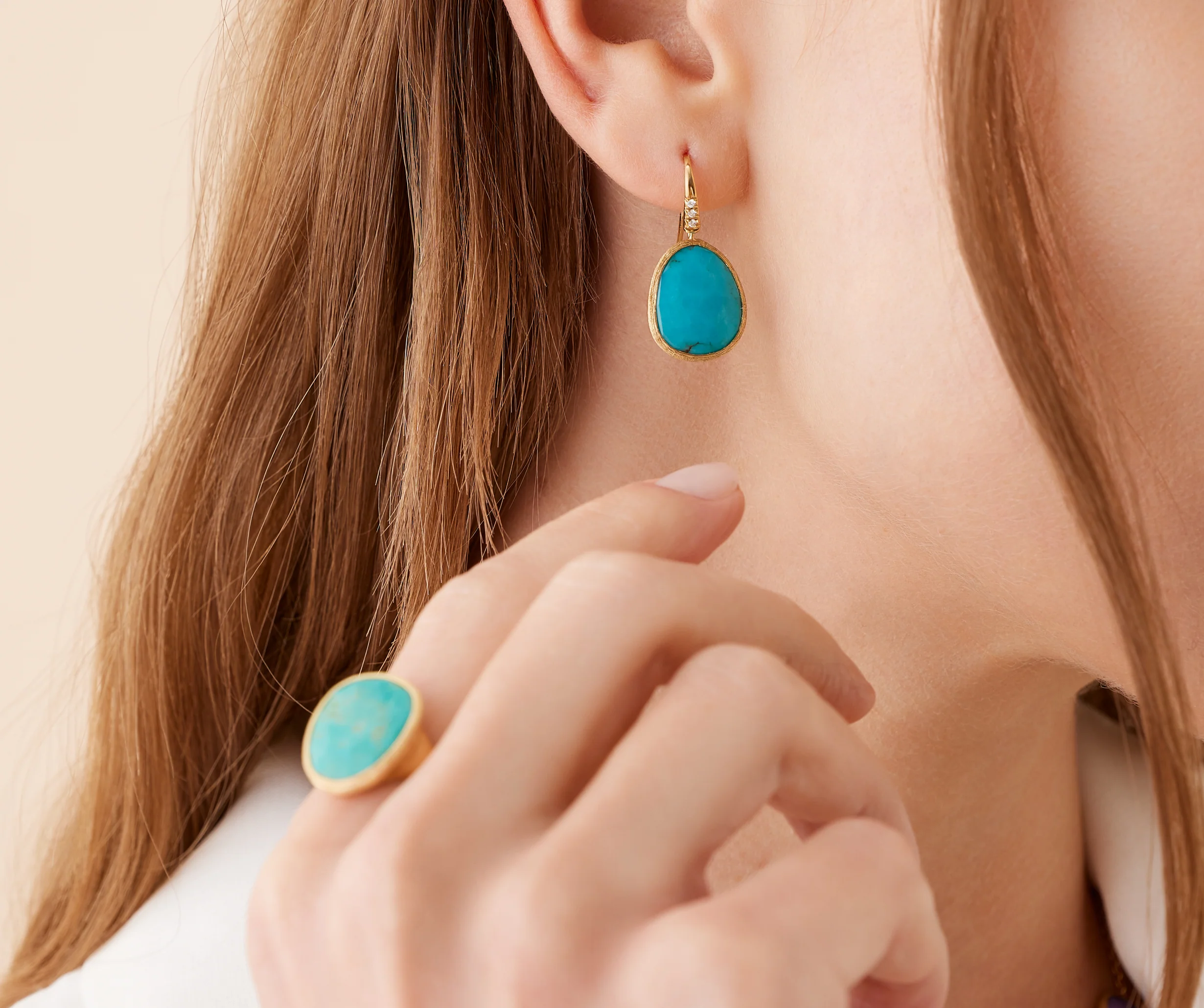 18k Yellow Gold Turquoise Earrings with Diamonds - Image 3