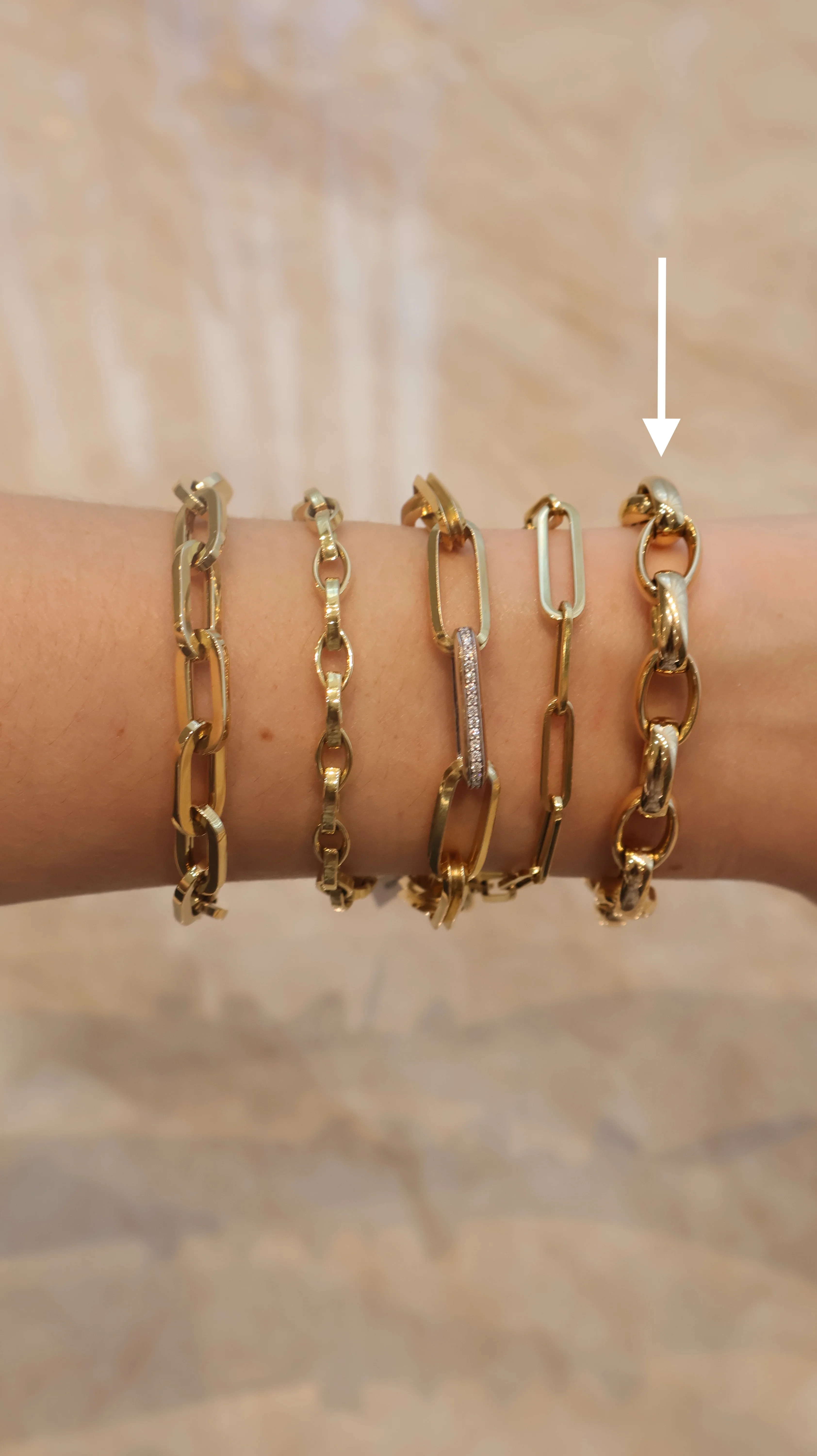 Roberto Coin 18k Yellow Gold Designer Gold Bracelet - Image 2